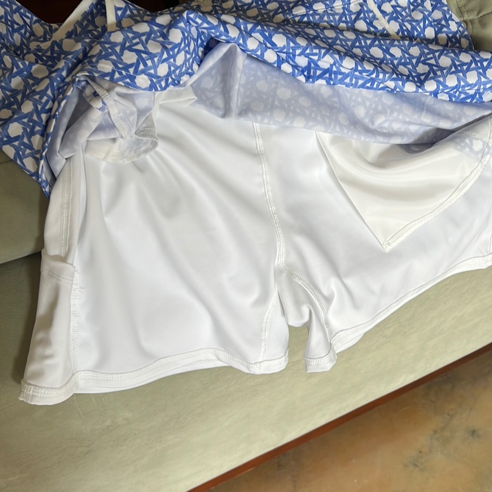 NWT Vineyard Vines Golf Skort - Picture 5 of 7